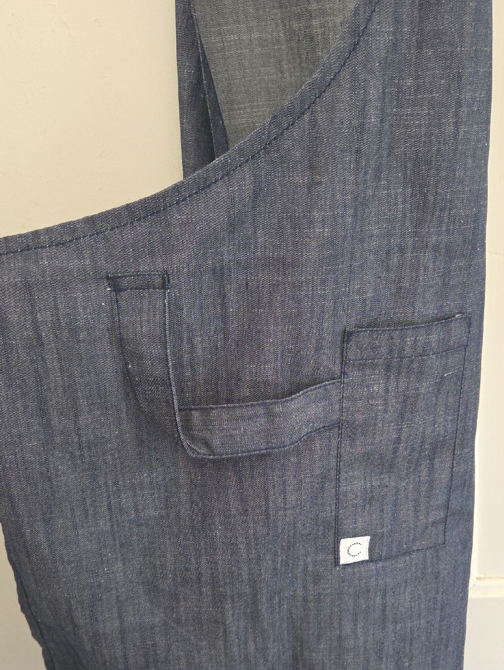 Curtis Stone Apron - Picture 9 of 10